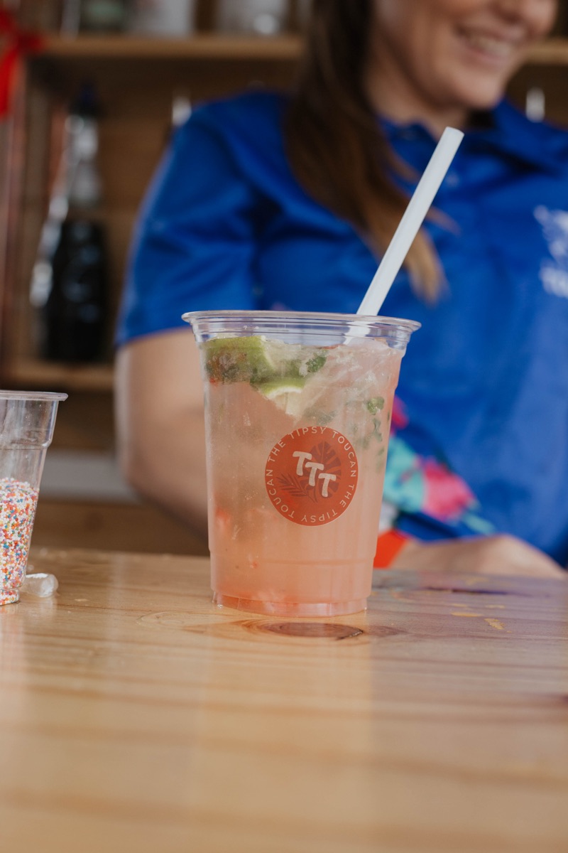 Serving a fresh cocktail